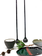 Įkelti vaizdą į galerijos peržiūros priemonę, Dark ceramic candle holder for a thin candle FIG violet
