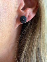 Įkelti vaizdą į galerijos peržiūros priemonę, Black porcelain earrings ALMOST DIAMONDS black
