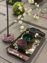 Įkelti vaizdą į galerijos peržiūros priemonę, A set of SIX dark ceramic mini bowls and a tray