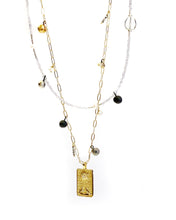 Įkelti vaizdą į galerijos peržiūros priemonę, THE MOON Tarot necklace with black porcelain beads