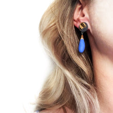 Įkelti vaizdą į galerijos peržiūros priemonę, Blue and black porcelain “DROPS” earrings
