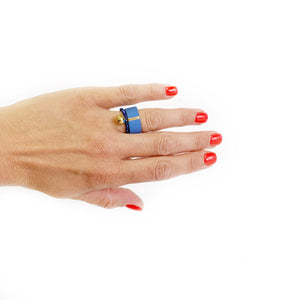 Blue lazurit beaded ring with a blue porcelain bubble VINCENT