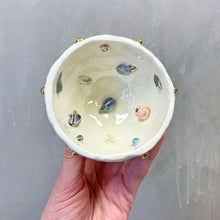 Įkelti vaizdą į galerijos peržiūros priemonę, Ceramic precious bowl with flowers MOTHER (made to order)