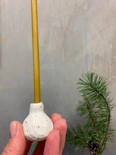 Įkelti vaizdą į galerijos peržiūros priemonę, White mate ceramic candle holders SNOW FIG set of three