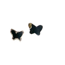 Įkelti vaizdą į galerijos peržiūros priemonę, Black porcelain stud earrings BUTTERFLIES with platinum