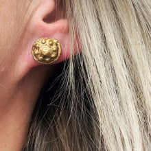 Įkelti vaizdą į galerijos peržiūros priemonę, BYZANCE black porcelain stud earrings