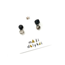 Įkelti vaizdą į galerijos peržiūros priemonę, Black porcelain tranformer earrings SIMPLE LEONARDO silver