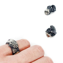 Įkelti vaizdą į galerijos peržiūros priemonę, Black porcelain stud earrings BLACK DIAMONDS 2