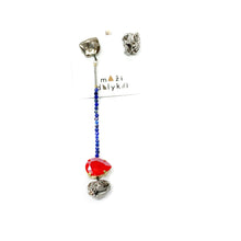 Įkelti vaizdą į galerijos peržiūros priemonę, Luxuriuos porcelain mismatched earrings KASPAR&#39;s Gift