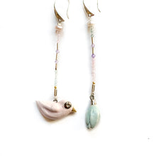 Įkelti vaizdą į galerijos peržiūros priemonę, Ceramic mismatch earrings &quot;Sugar bird and its sugar flower&quot;