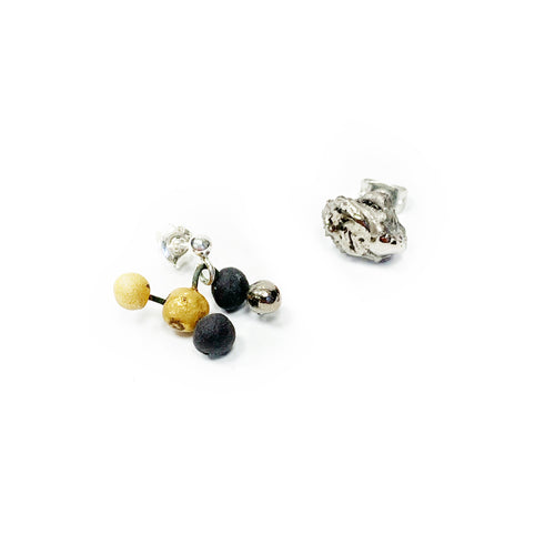 Black porcelain MINI VIRUS2 EARRINGS