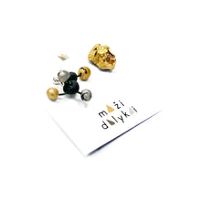 Įkelti vaizdą į galerijos peržiūros priemonę, Black porcelain earrings MINI VIRUS 1
