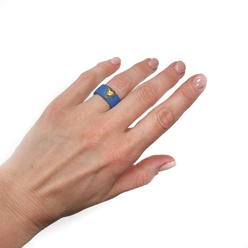 Blue porcelain ring with a golden heart