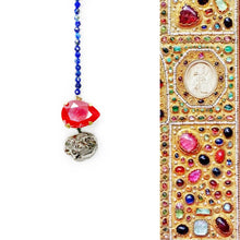 Įkelti vaizdą į galerijos peržiūros priemonę, Luxuriuos porcelain mismatched earrings KASPAR&#39;s Gift